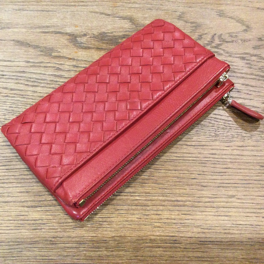 Bottega Veneta Intrecciato Weave Leather Wallet - Picture 11 of 15
